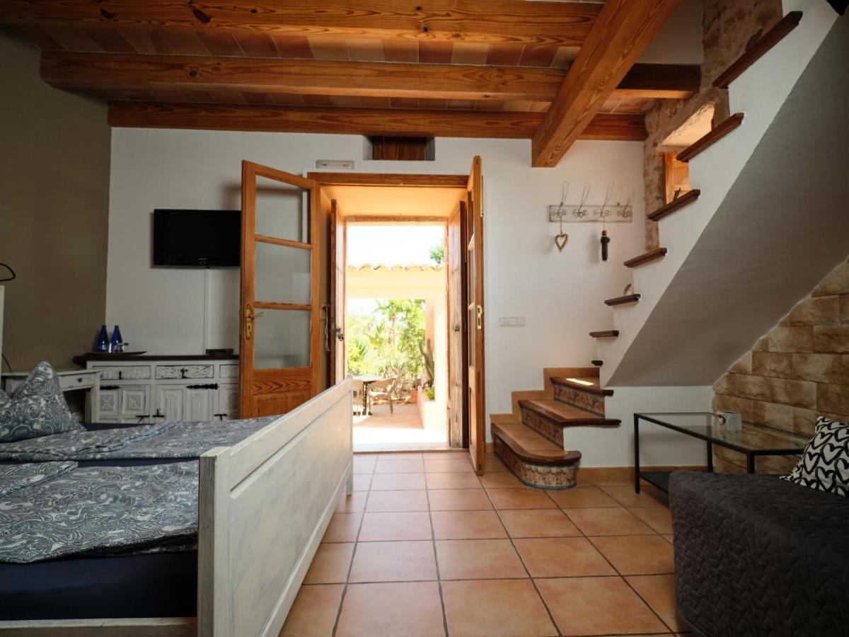 Agroturismo S Hort De Can Carrio Ag226 塞萨利内斯 外观 照片